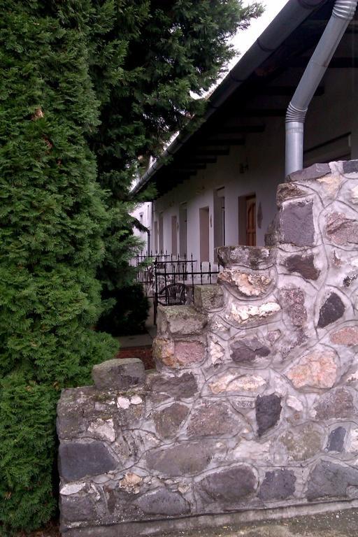 Bed and Breakfast Fenyo Panzio Makó Exterior foto