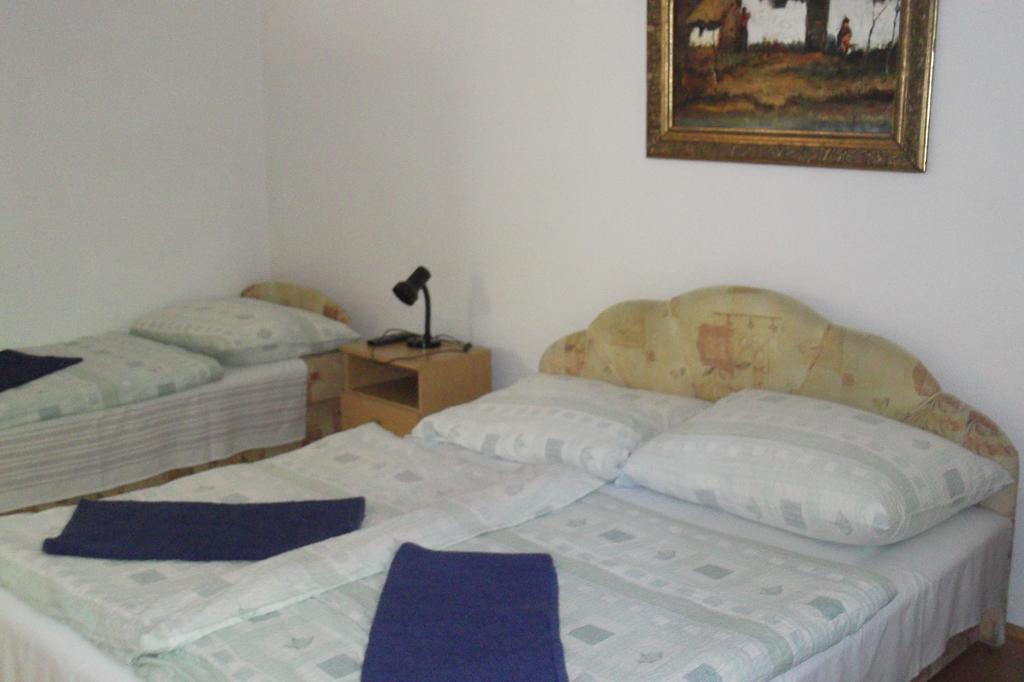 Bed and Breakfast Fenyo Panzio Makó Zimmer foto